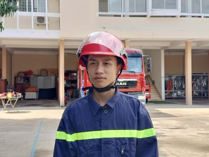 Chiến sỹ PCCC, Binh nhì Trần Văn Quỳnh